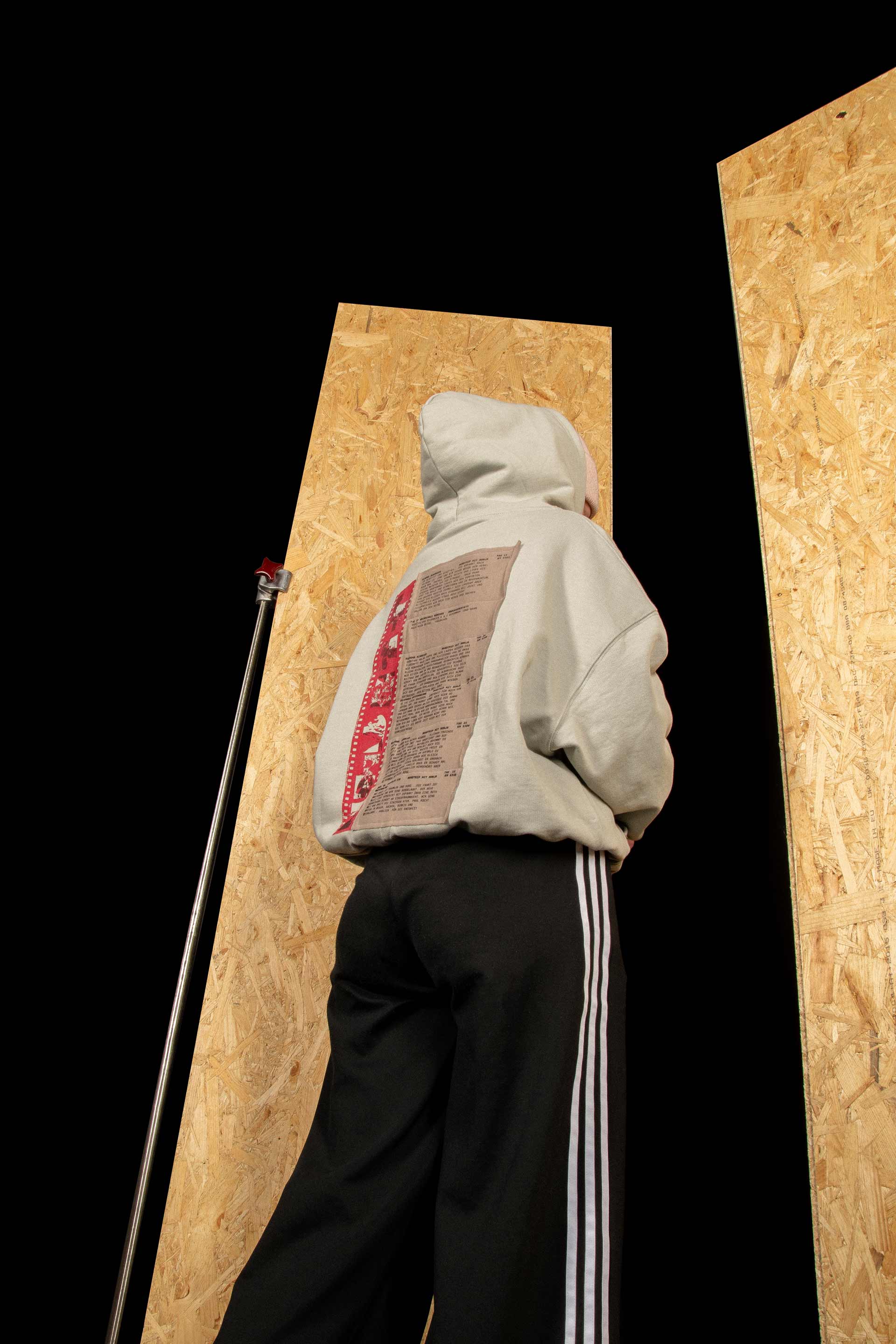 Bild von Hoodie getragen